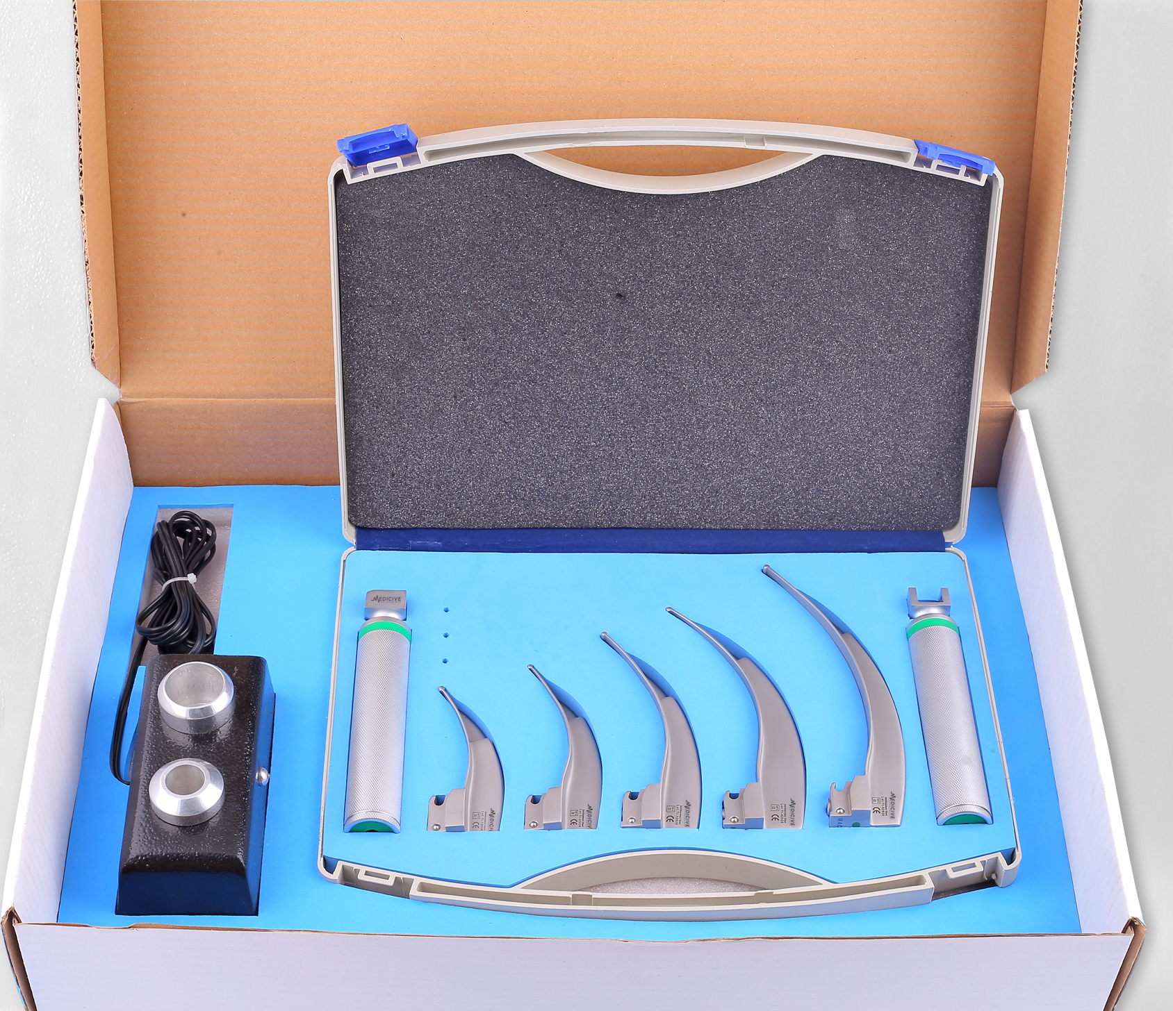 macintosh-integrated-laryngoscope-set-fiber-optic1